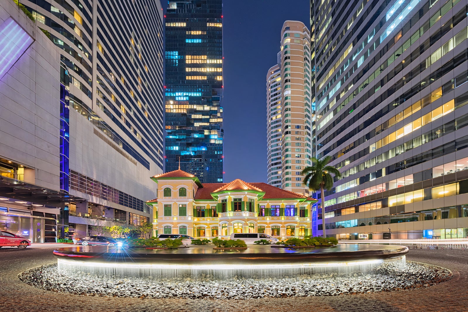 Basing Yourself in The Sathorn Area on Your Trip to Bangkok